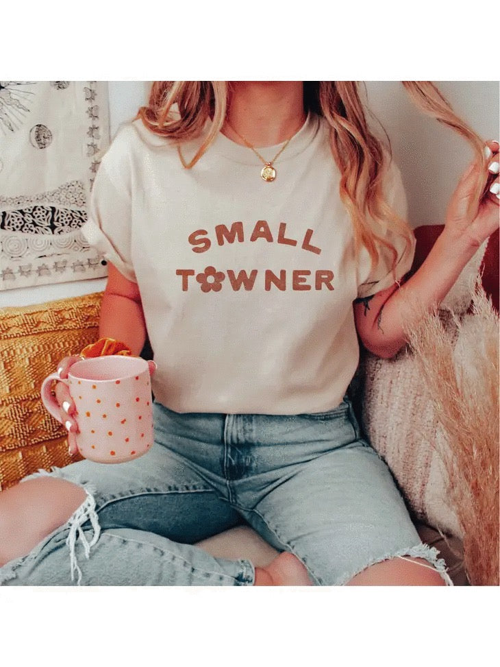 Small Towner Graphic Top