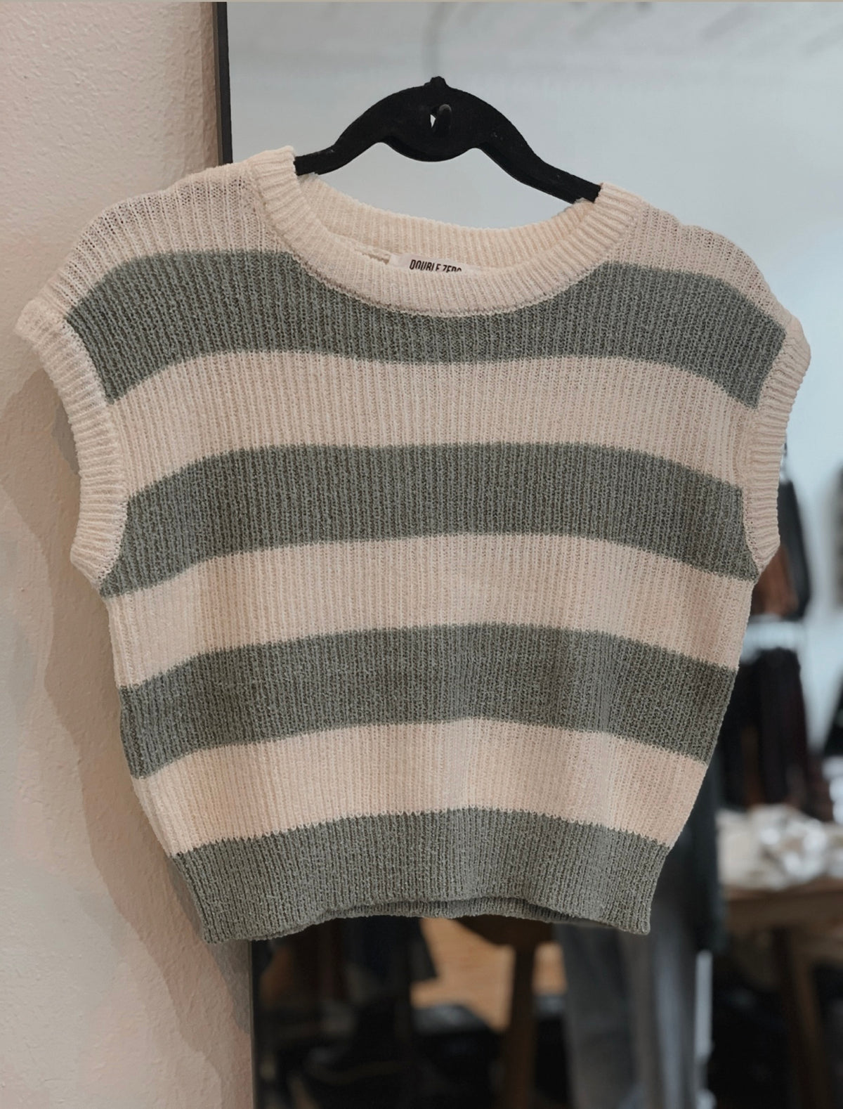 Simple Form Stripe Knit